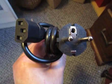 Photo of free Continental-style power cord (Ryde PO33) #1