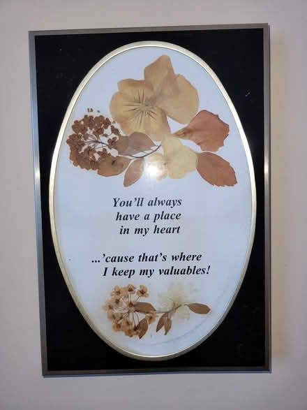 Photo of free Small Wall Plaque (Erin Mills) #1