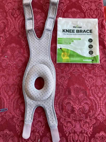 Photo of free Wellnee Knee Brace (Near Eubank Costco) #1