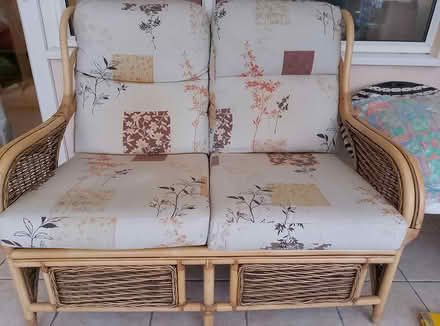 Photo of free conservatory settee and 2 chairs (waterlooville) #1