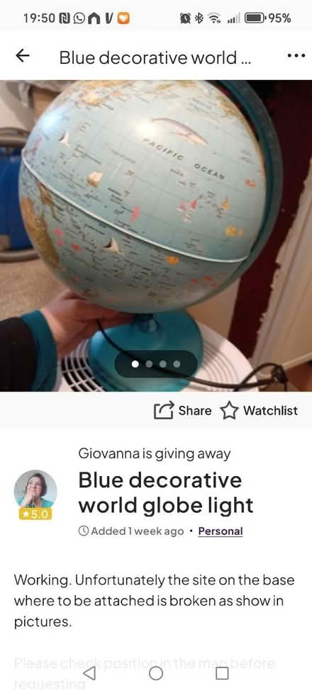 Photo of free World globe light (SW15 Putney Vale) #1