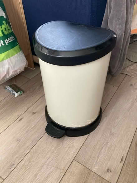 Photo of free Kitchen pedal bin (Kingston Hill KT2) #1