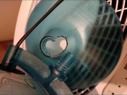 Photo of free World globe light (SW15 Putney Vale) #3