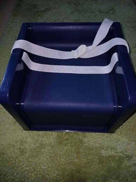 Photo of free Child's Seat (Flagg SK17) #1
