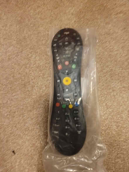 Photo of free Sky remote (SO18) #1