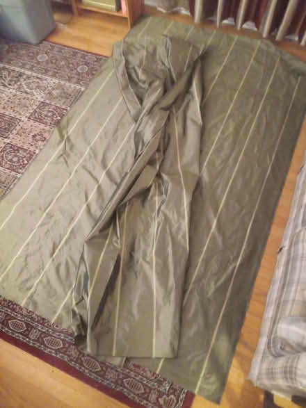 Photo of free green curtain fabric (Britannia) #1