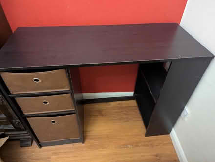 Photo of free Desk with 3 storage baskets (CM3 - Little Baddow) #1