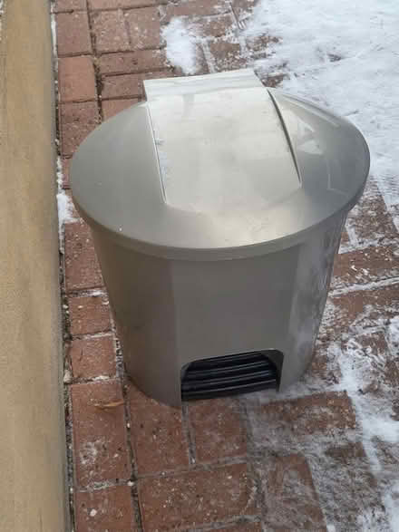 Photo of free Kitchen Garbage (Elmvale Acres) #1