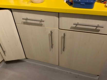 Photo of free Kitchen Unit Doors With Handles (Bircotes DN11) #4