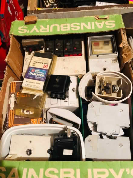 Photo of free Assorted electrical stuff (By Oakleigh Park station EN4) #1