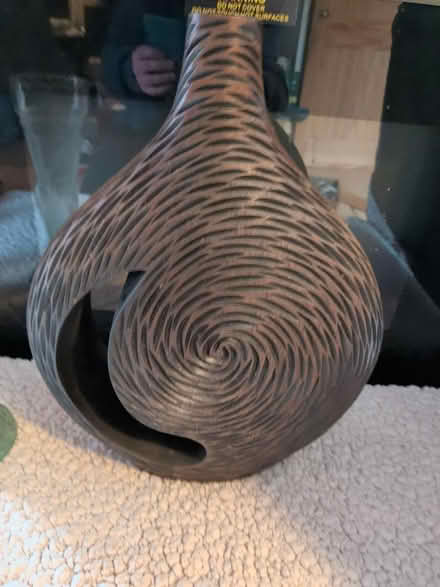 Photo of free Vases x 2 (BR1 bickley) #3