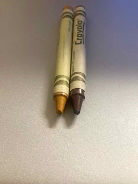 Photo of free 2 metallic crayons (DE) #1
