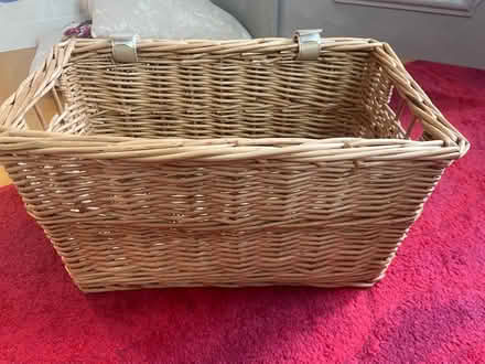 Photo of free Small wicker hamper (Abingdon OX14) #1