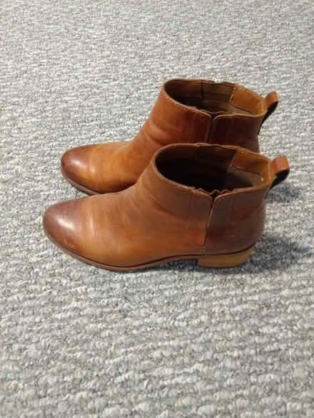 Photo of free KorkEase Size 9 Boots (Devonshire area in Skokie, IL) #2