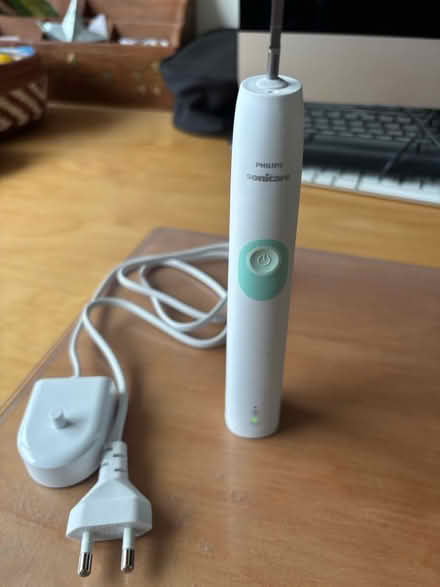 Photo of free Electric toothbrush (CB6 Ely) #1