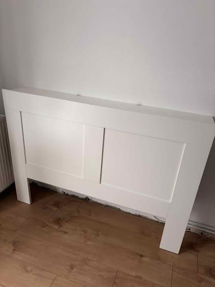 Photo of free Behind bed bookcase/shelf (NR32) #1