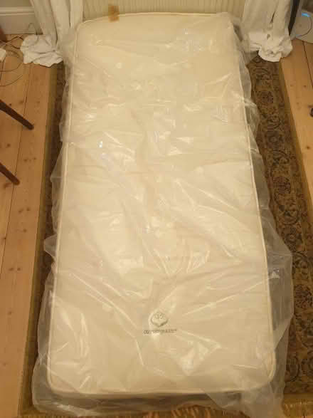 Photo of free Single mattress (Saint Leonards Ward EX2) #4