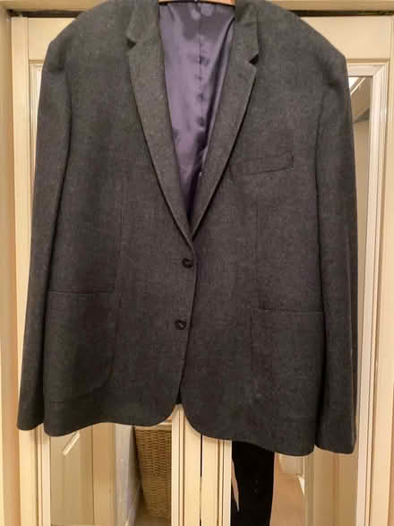 Photo of free Grey/black gentleman’s blazer type jacket. (Belper DE56) #2