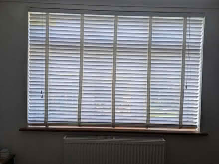 Photo of free White Wooden Venetian Blind (DA7 Bexleyheath) #2