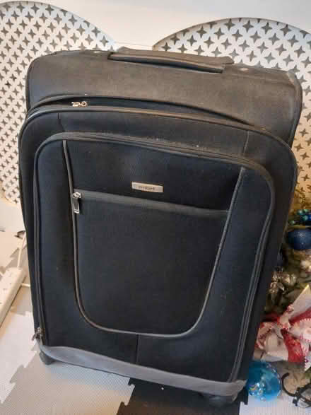 Photo of free Embark suitcase (Carlton WF3) #1