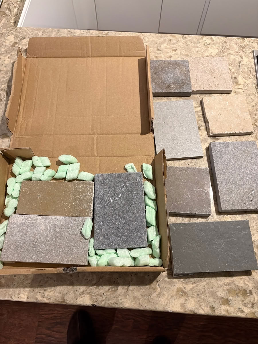 Bromley Razor Free Sample Free: Assorted tile samples (SE20 - Penge) - Bromley Freegle