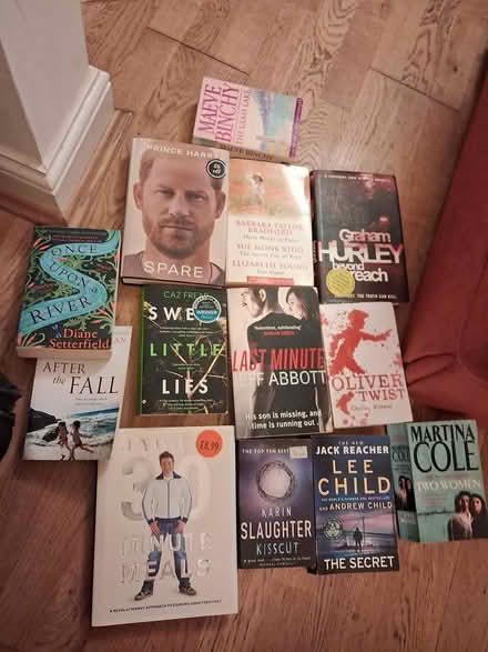 Photo of free Various books (LU2, Luton) #1