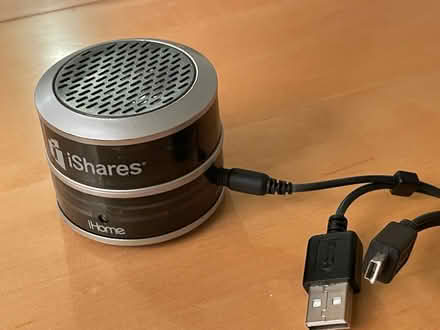 Photo of free Mini Speaker usb connection to Jack (Southern HeightsBlvd SanRafael) #1