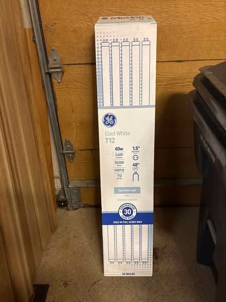 Photo of free 48in F40T12 40w Fluorescent Bulbs (McKinney) #1