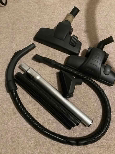 Photo of free EGL hand held vacuum cleaner (Temple Cowley OX4) #4