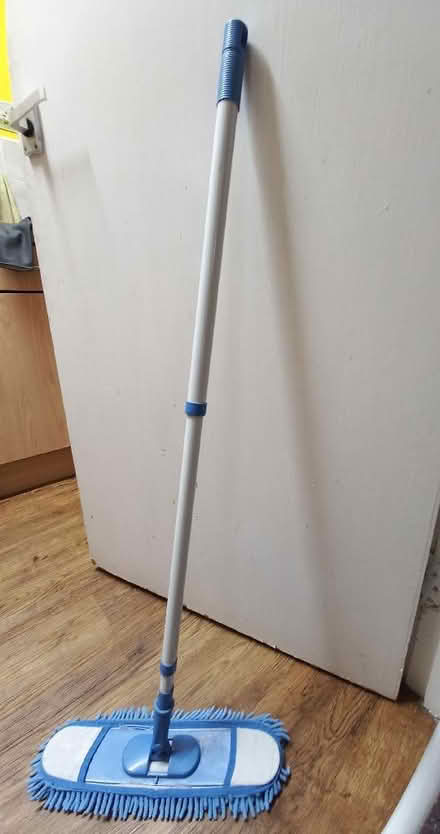 Photo of free Flat Mop (Collyhurst M40) #1