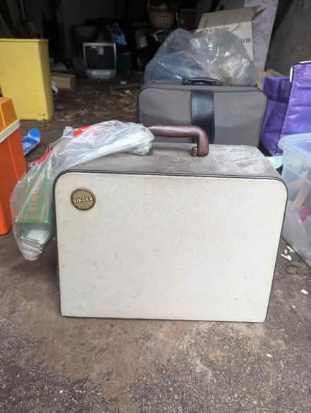 Photo of free Vintage singer sewing machine (Bromsgrove B60) #4
