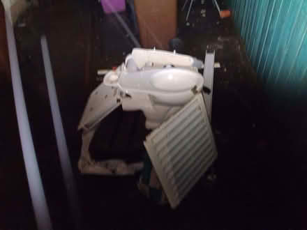Photo of free White bathroom suite (BT10) #1
