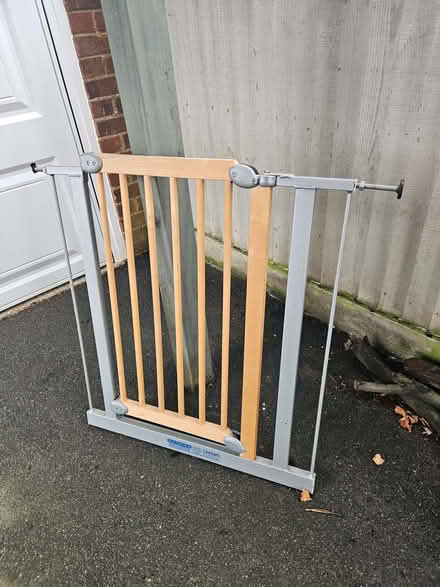 Photo of free Safety Gate (TN25) #1