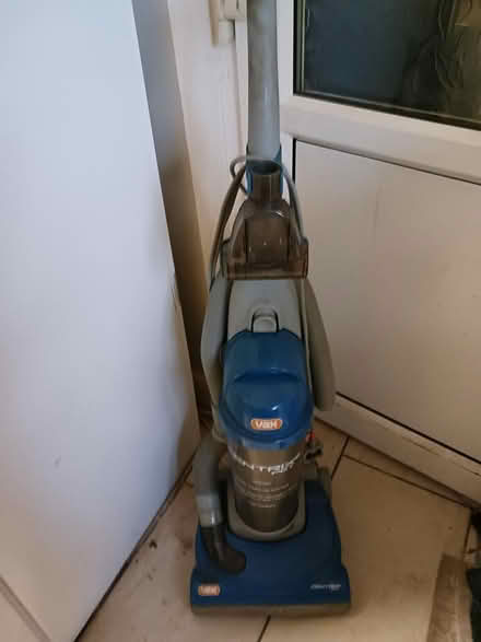 Photo of free vax upright vacuum cleaner (Birmingham New Road WV4) #2