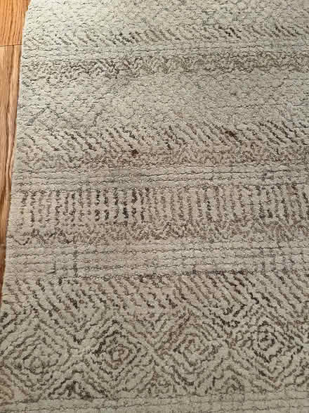 Photo of free wool rug (Between 3rd line & Bronte) #1