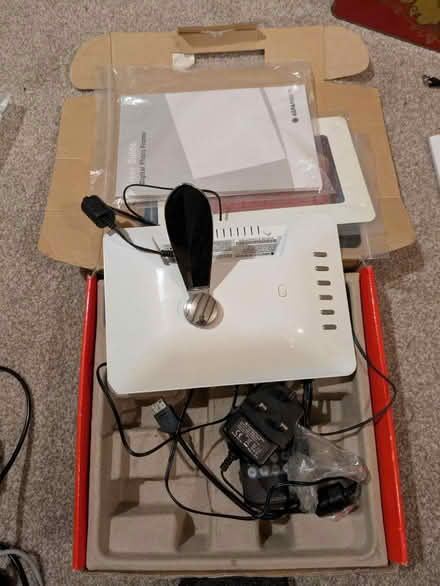 Photo of free Digital photo frame (Stone st15) #2