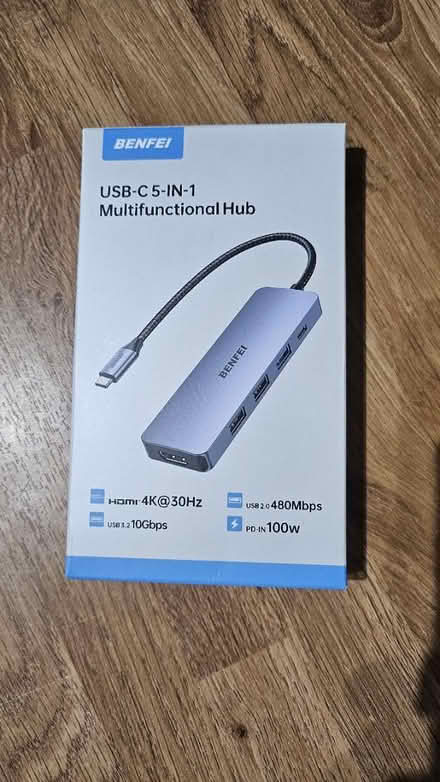 Photo of free Usb c to hdmi, x4 usb splitter (Birmingham B15) #1
