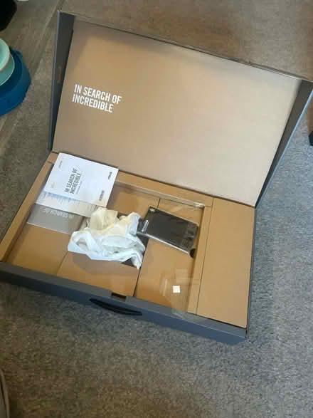 Photo of free Laptop box (BOX ONLY) (North Hollywood) #2