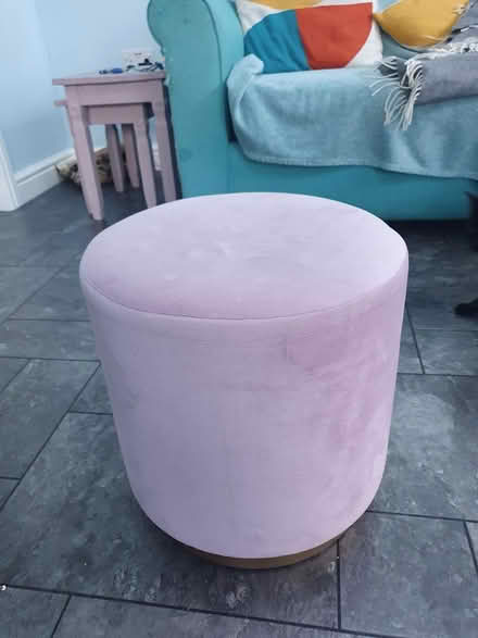 Photo of free Small pink pouffe (Stapleford NG9) #1