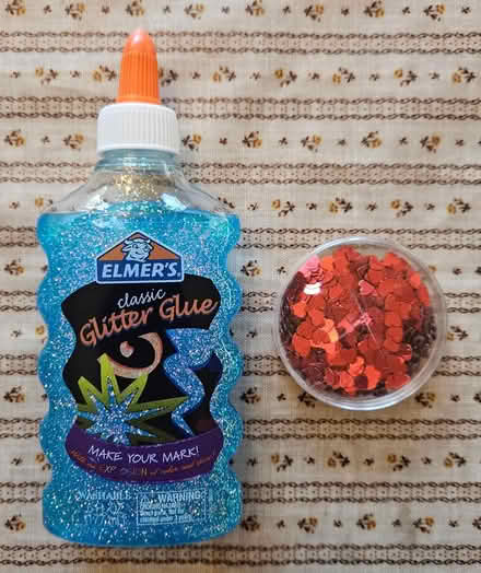 Photo of free Art supplies (Wallingford) #1