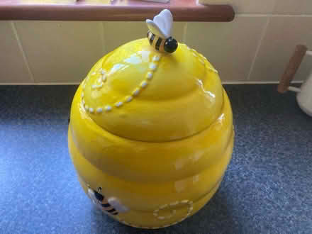 Photo of free Bee biscuit barrel (Purley) #1