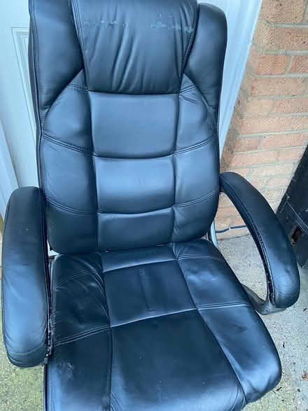 Photo of free Office chair recliner up and down (old harlow CM17) #1