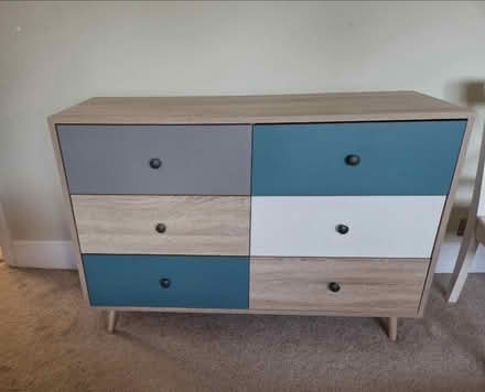Photo of free Oak effect chest of drawers (High Barnet EN5) #1