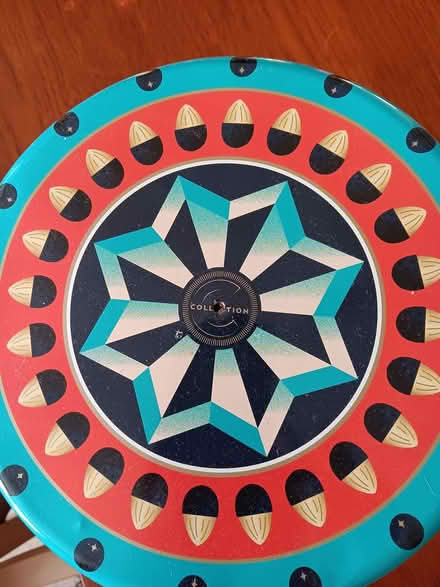 Photo of free Large tin (Chipping Ongar CM5) #2