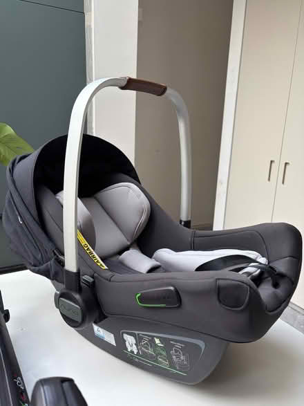 Photo of free Nuna Pipa Next Car Seat and Base (E11) #1