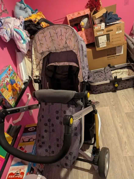 Photo of free Travel system (Wollaton NG8) #1