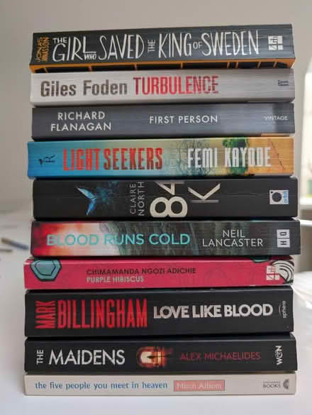 Photo of free A bundle of books (Raynes Park SW20) #1