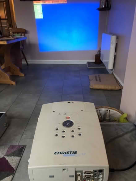 Photo of free Christie projector LX32 (GU14) #4