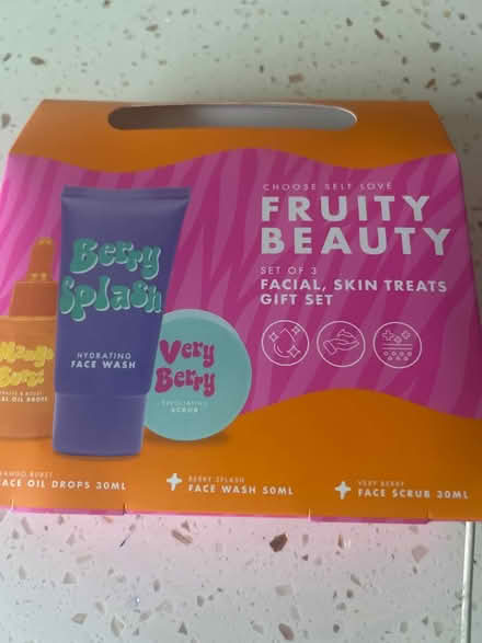 Photo of free Skin care set (St brides major CF32) #1