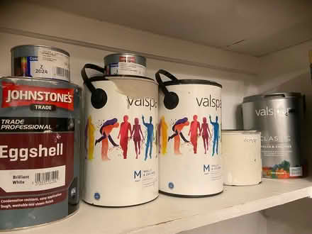Photo of free Various tins of paint (Kelvingrove G3) #1